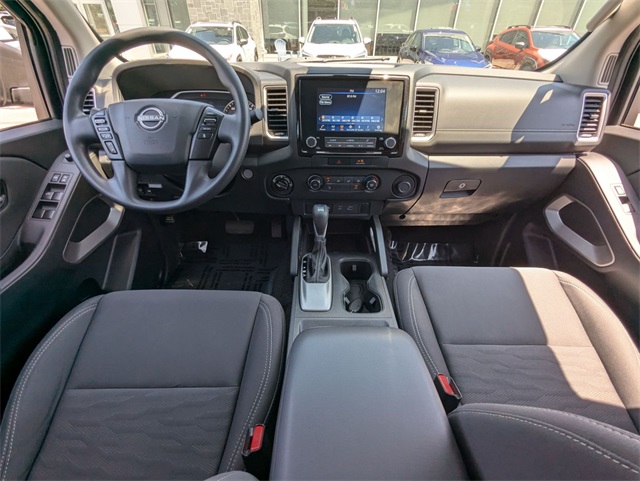 Vehicle image 15 of 26