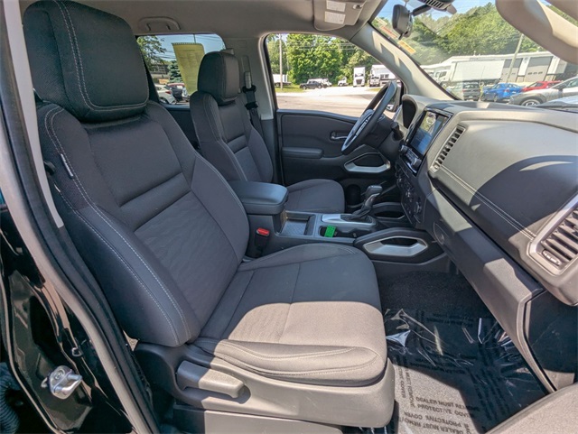 Vehicle image 11 of 26