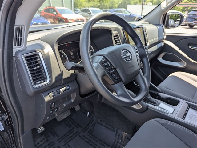 Vehicle image 14 of 26