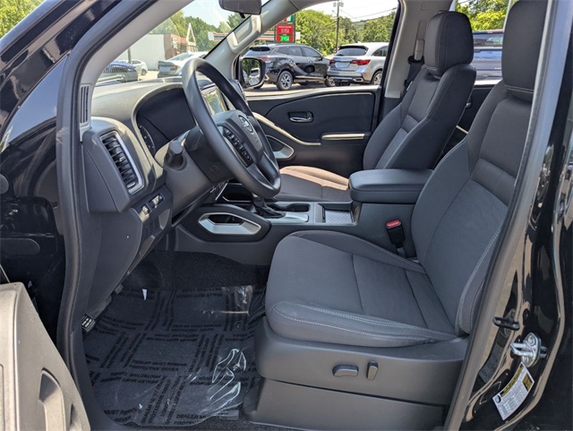 Vehicle image 13 of 26