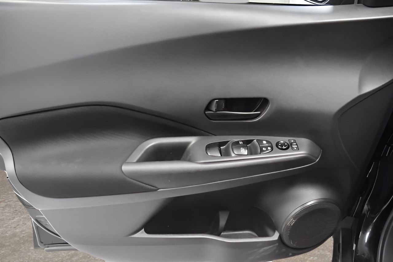 2022 Nissan Kicks S Image 22 of 35