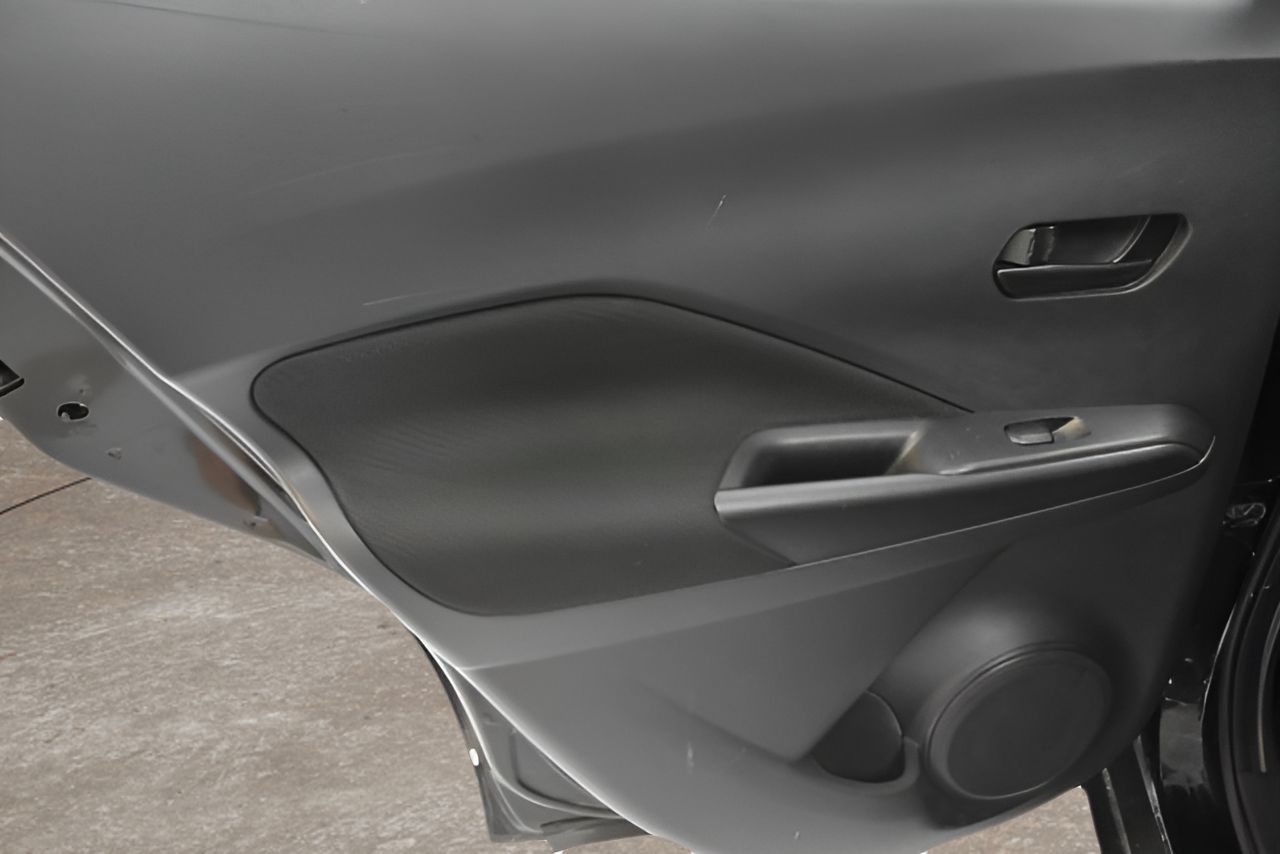 2022 Nissan Kicks S Image 24 of 35