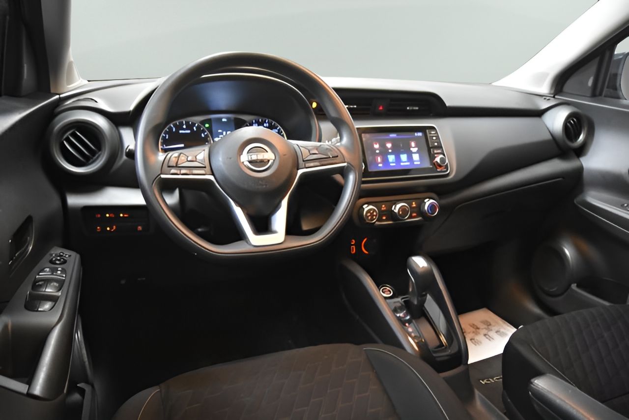 2022 Nissan Kicks S Image 16 of 35