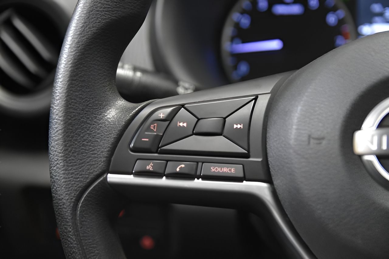 2022 Nissan Kicks S Image 32 of 35