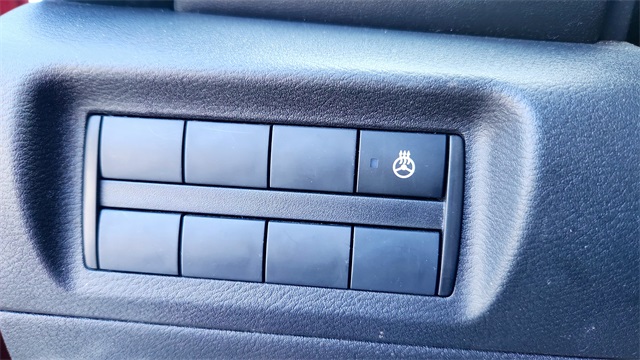 Vehicle image 27 of 33