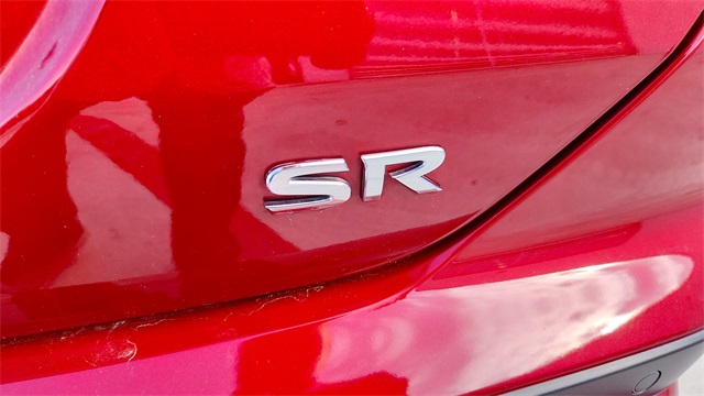 Vehicle image 21 of 33