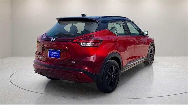 Vehicle image 5 of 33