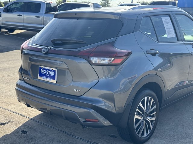 2022 Nissan Kicks SV Image 3 of 24