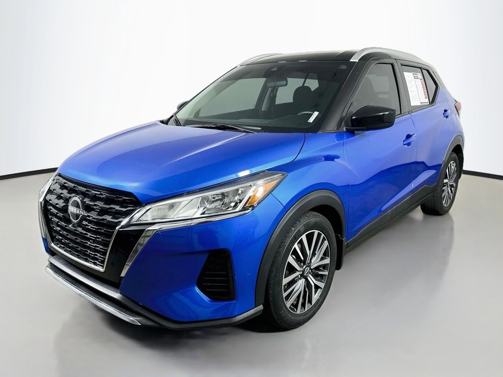 2022 Nissan Kicks SV Image 1 of 38