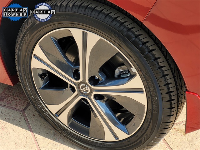 Vehicle image 8 of 43