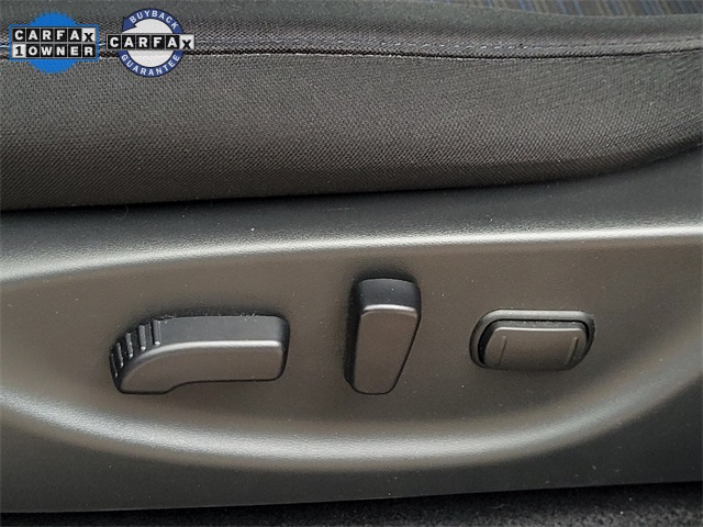 Vehicle image 28 of 43