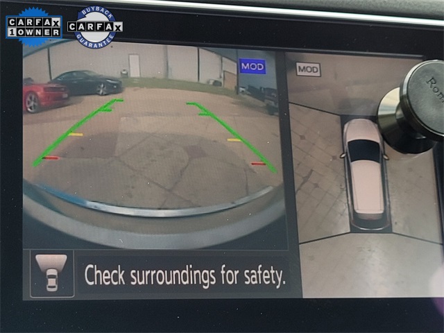 Vehicle image 32 of 43