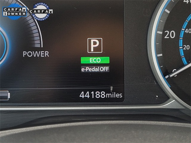 Vehicle image 22 of 43