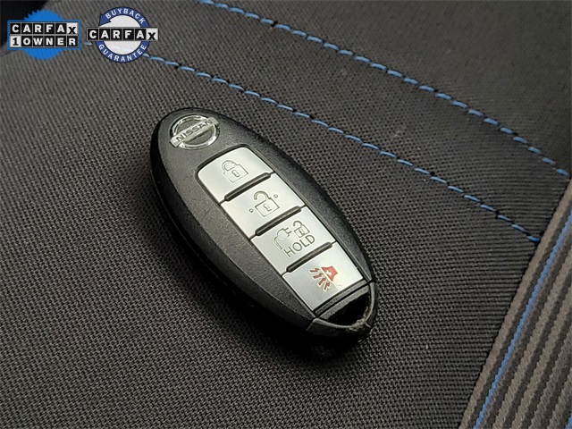 Vehicle image 29 of 43