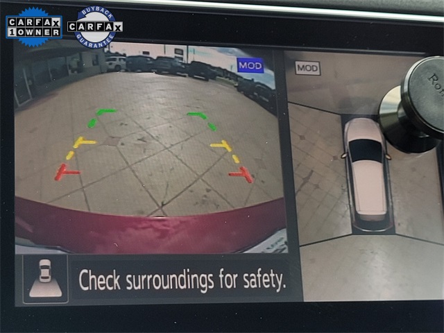 Vehicle image 40 of 43
