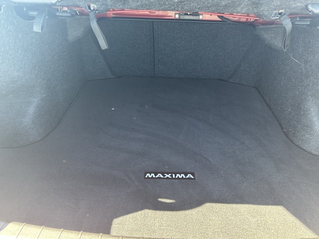 Vehicle image 23 of 28