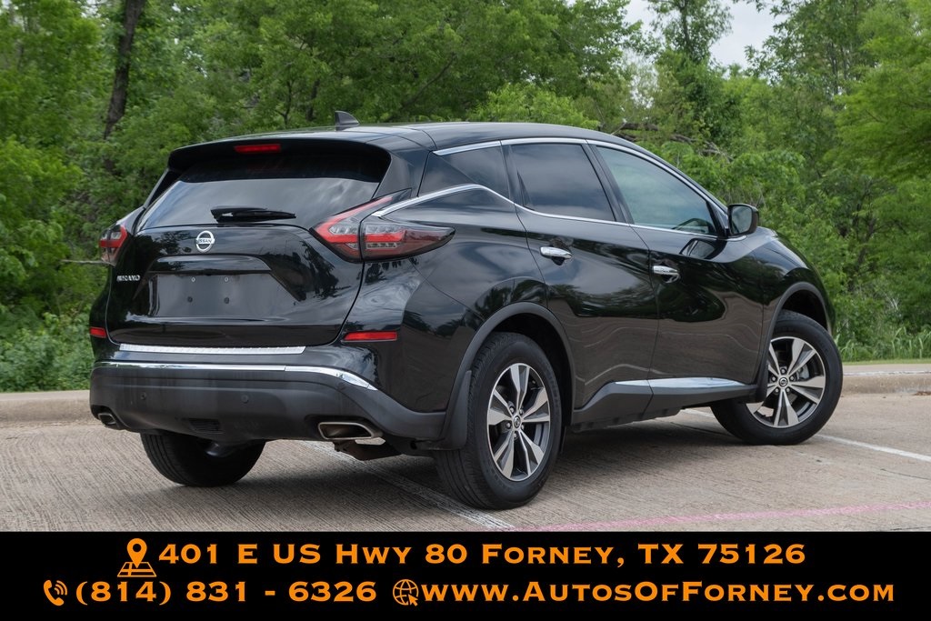 Vehicle image 3 of 18