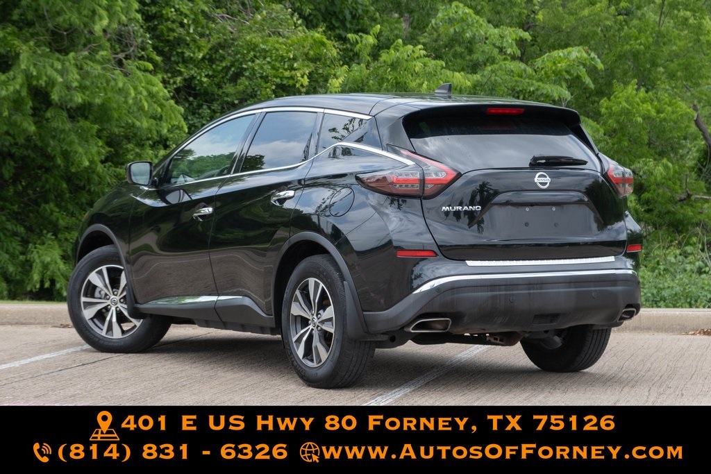 Vehicle image 4 of 18