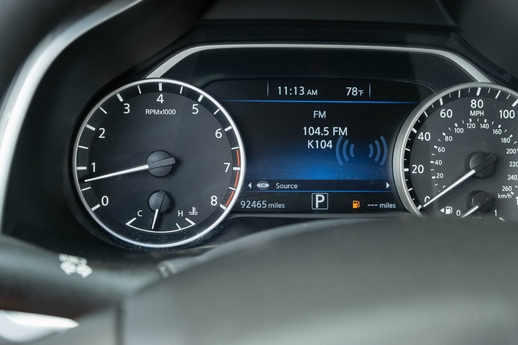Vehicle image 10 of 18