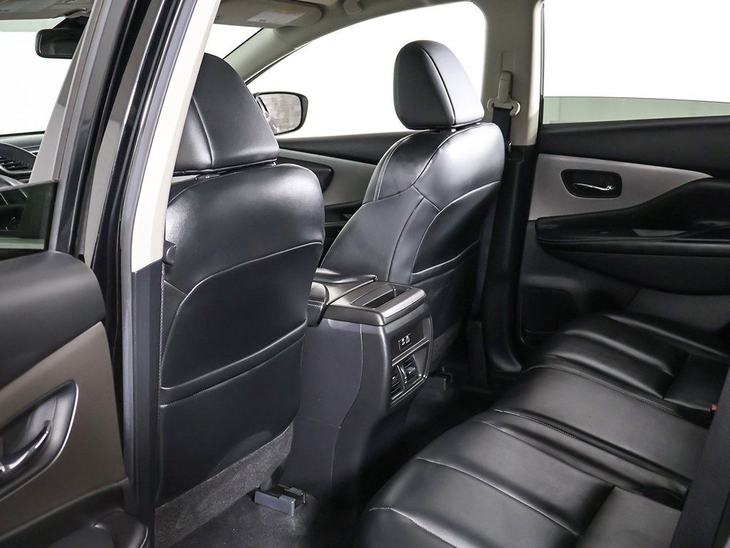 Vehicle image 15 of 54