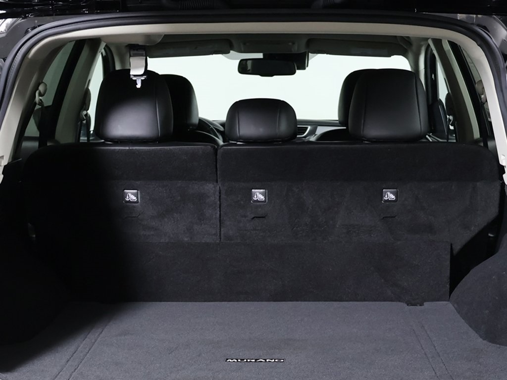 Vehicle image 11 of 54
