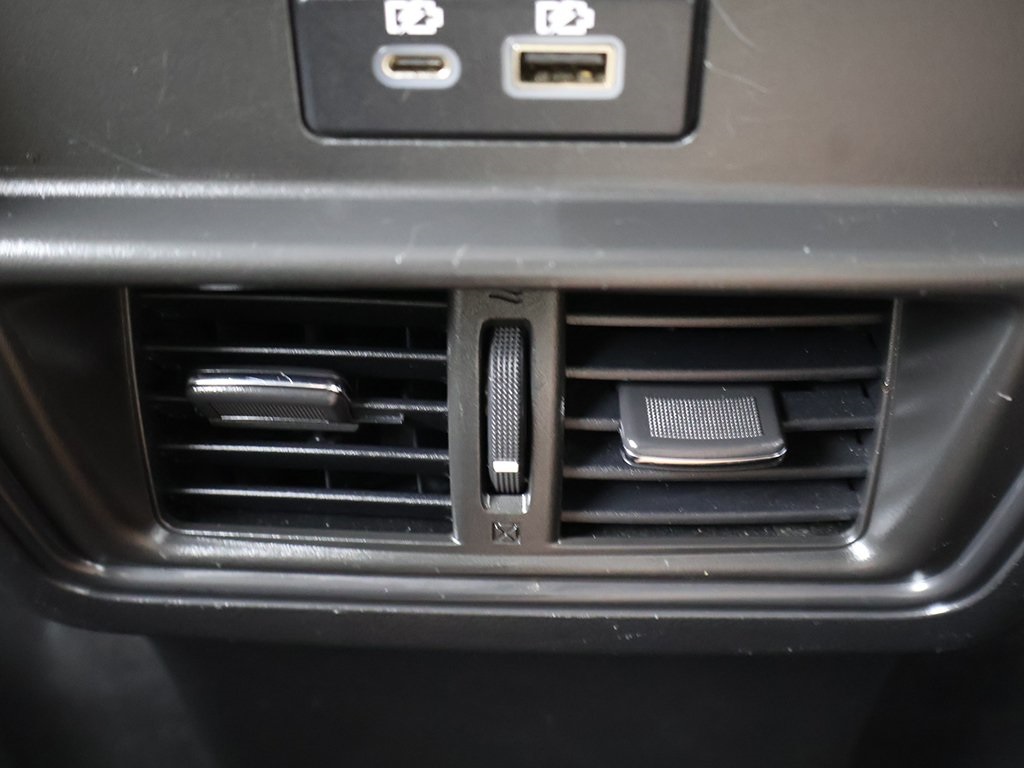 Vehicle image 34 of 54