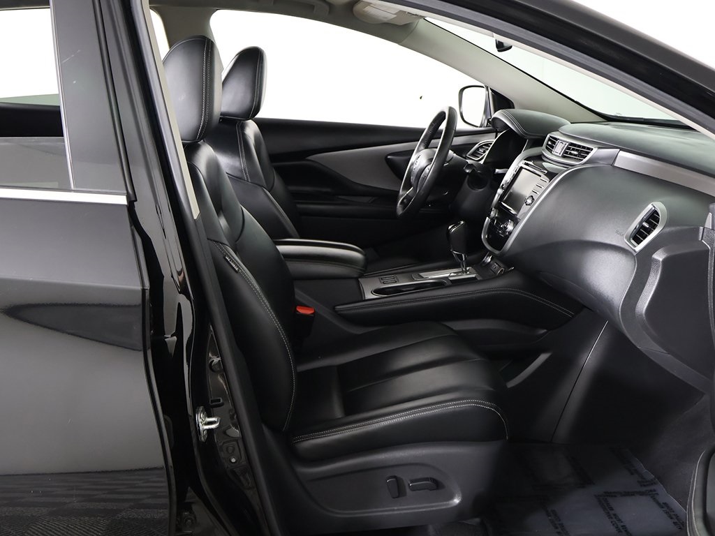 Vehicle image 14 of 54