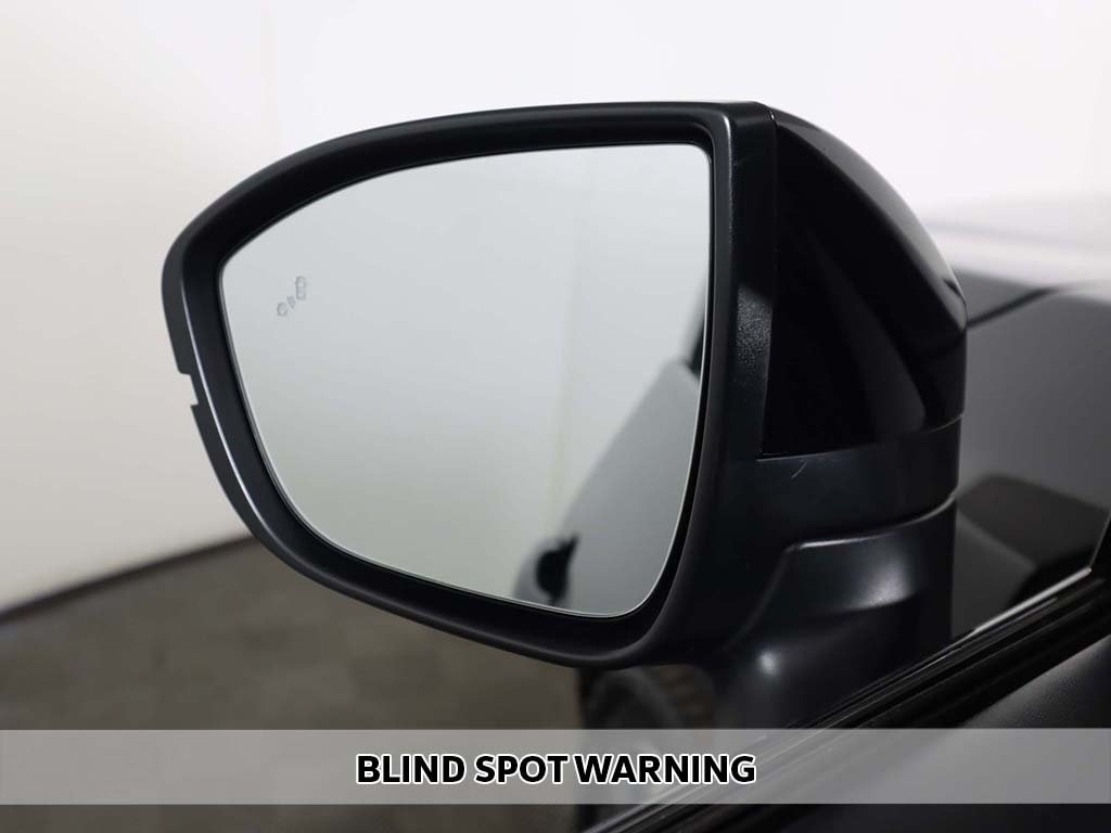 Vehicle image 17 of 71