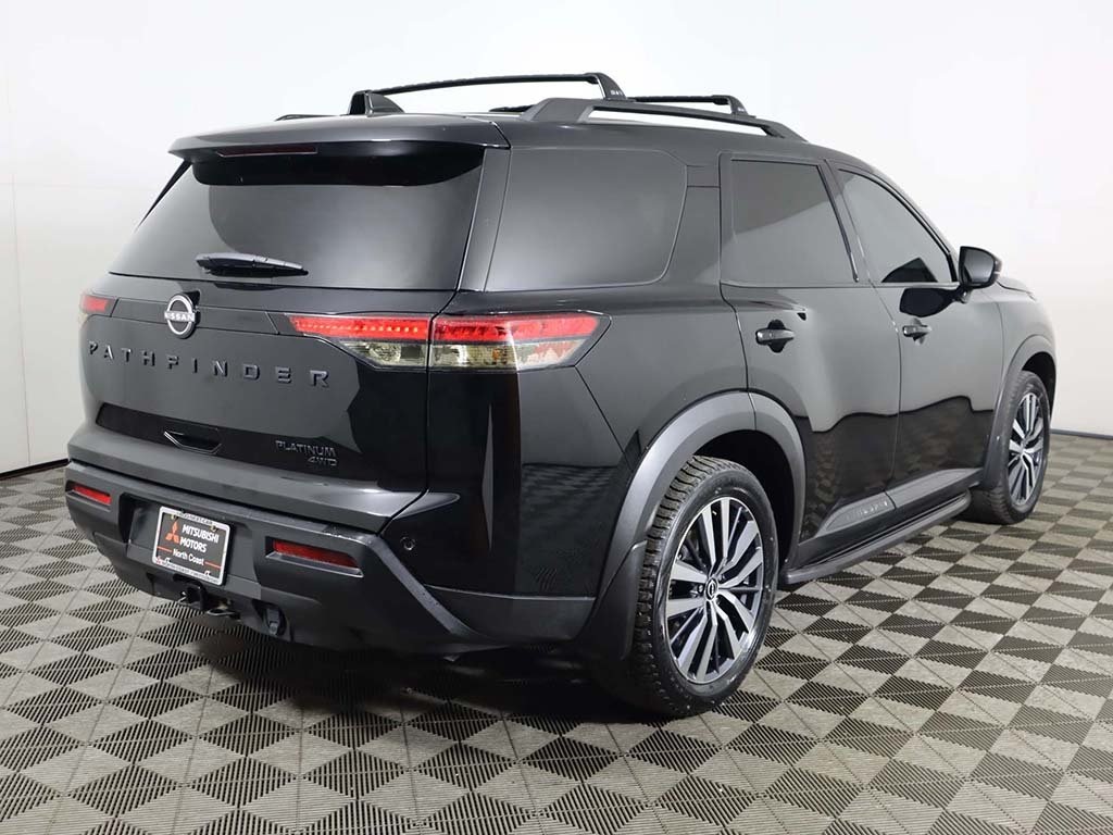 Vehicle image 7 of 71