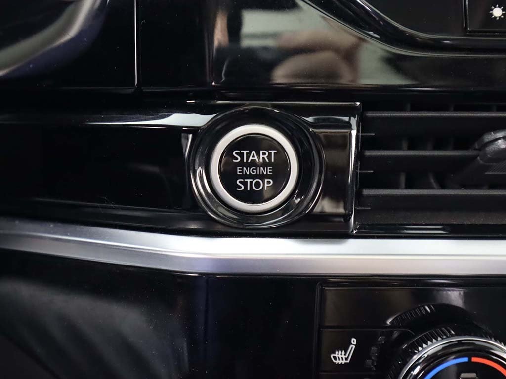 Vehicle image 45 of 71