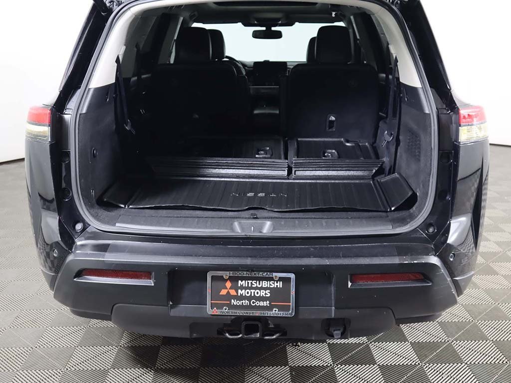 Vehicle image 22 of 71