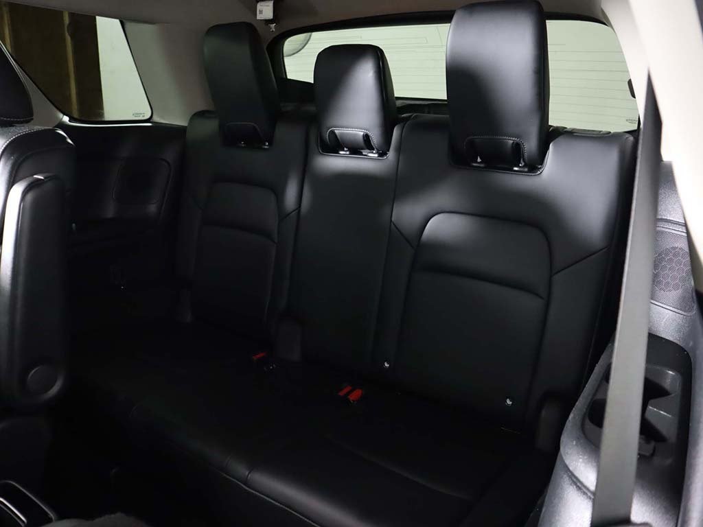 Vehicle image 38 of 71