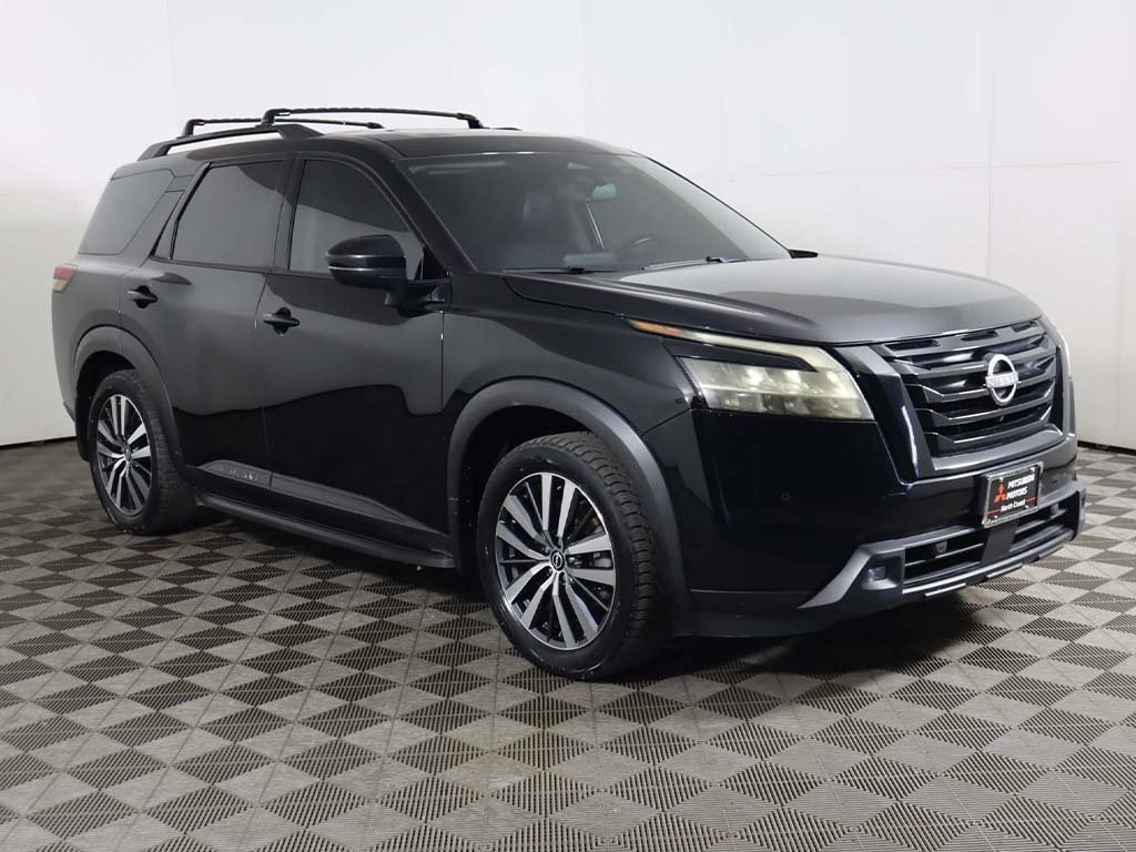 Vehicle image 4 of 71