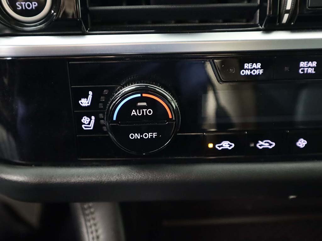 Vehicle image 55 of 71