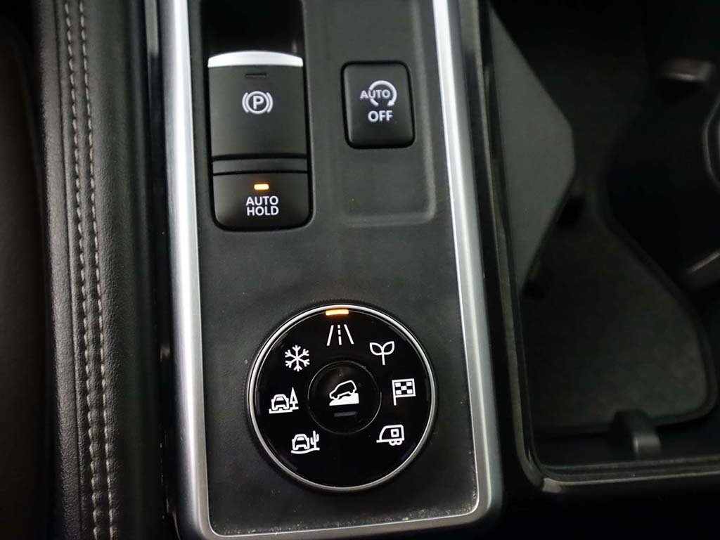 Vehicle image 59 of 71