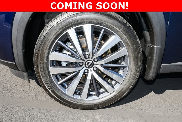 Vehicle image 12 of 52