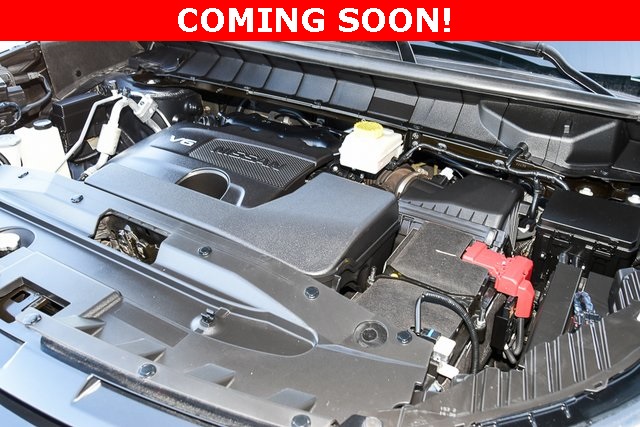 Vehicle image 13 of 52