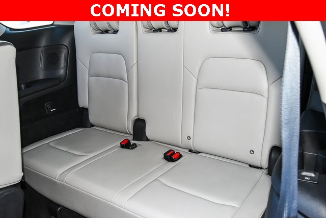 Vehicle image 22 of 52