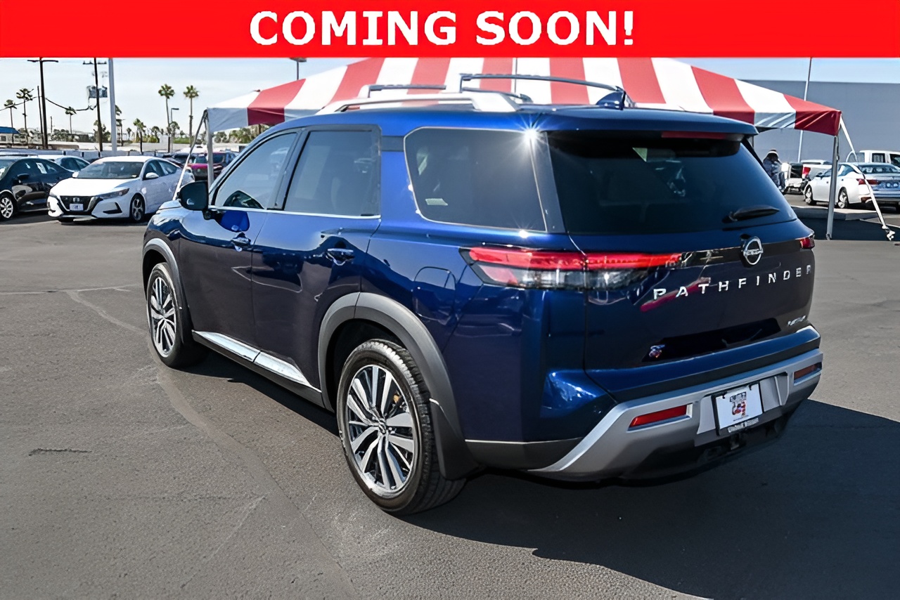 Vehicle image 51 of 52