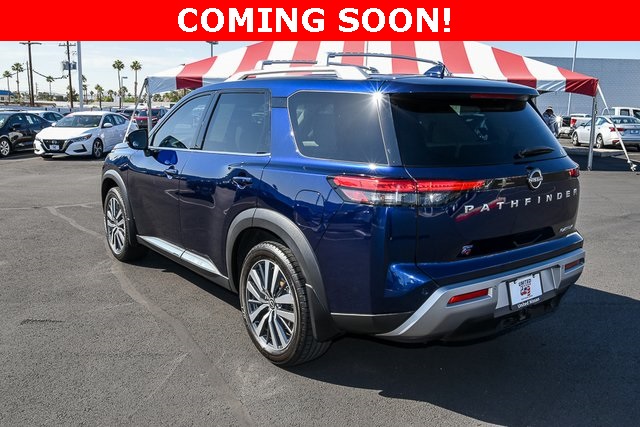 Vehicle image 8 of 52