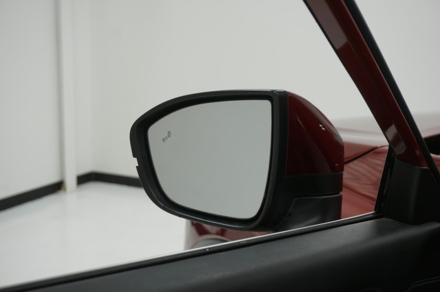 Vehicle image 42 of 45