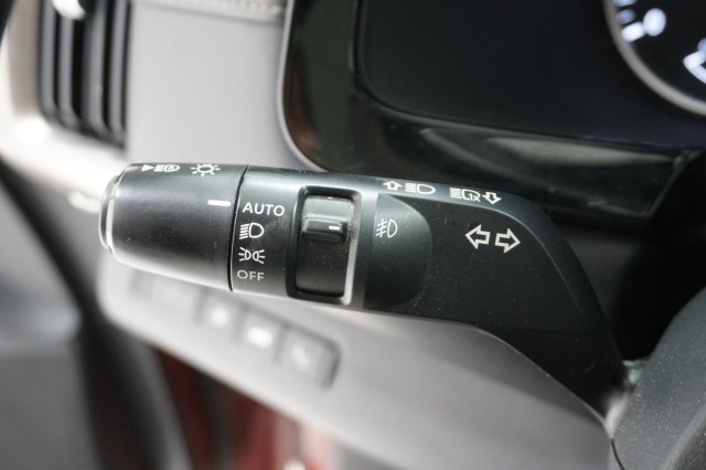 Vehicle image 29 of 45