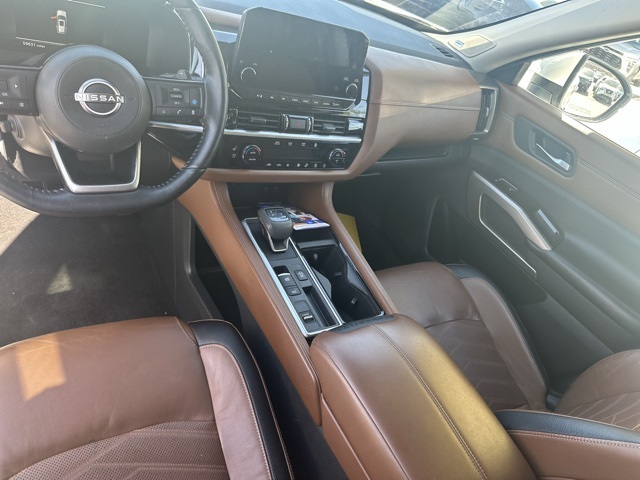 Vehicle image 7 of 7