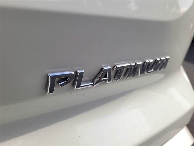 Vehicle image 29 of 35