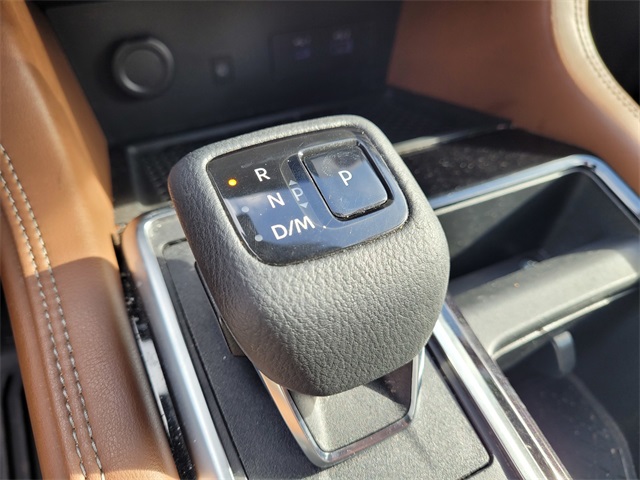 Vehicle image 24 of 35