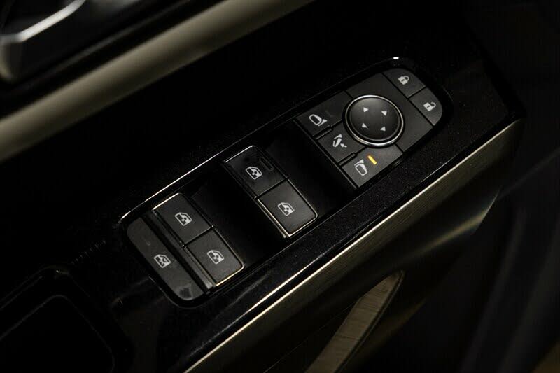 Vehicle image 38 of 58