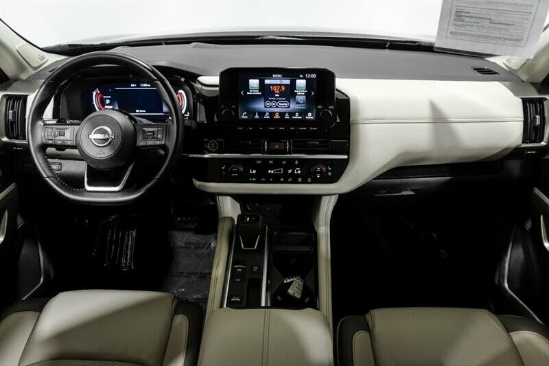 Vehicle image 9 of 58