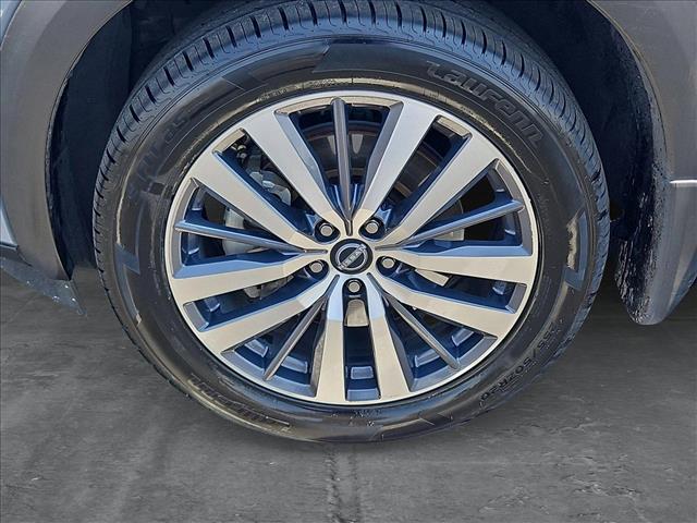 Vehicle image 26 of 27