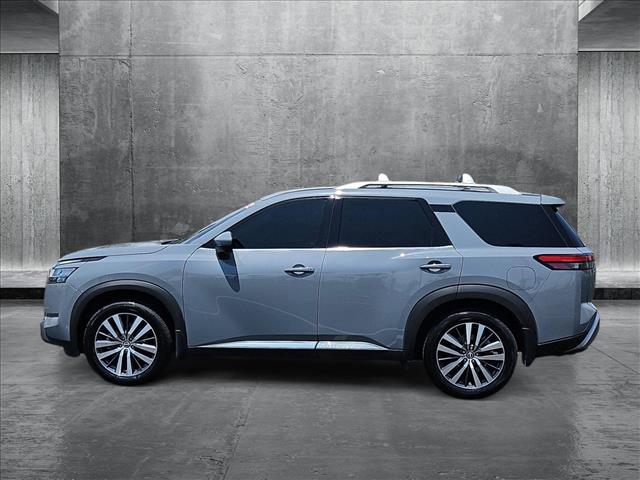 Vehicle image 8 of 27