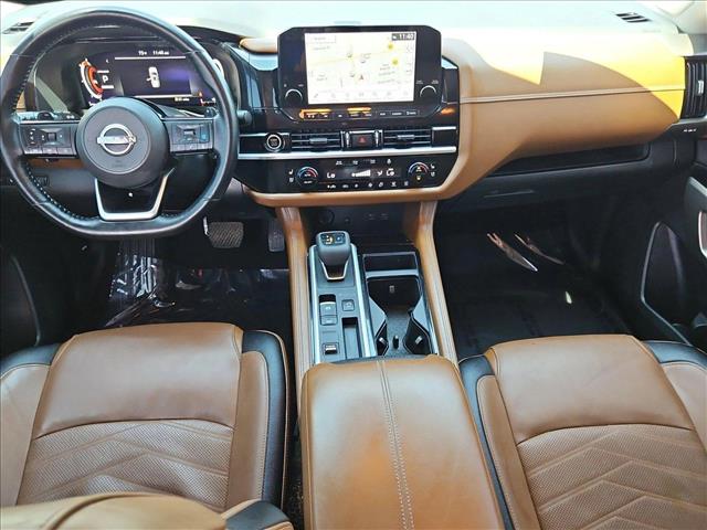 Vehicle image 18 of 27